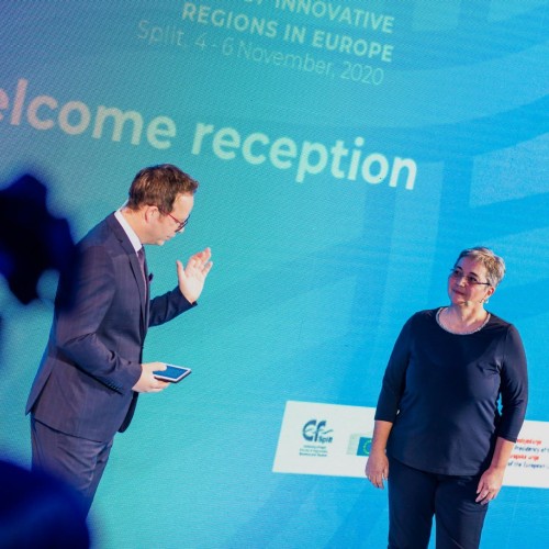 123868455_1726847437471013_4896125904177674156_o