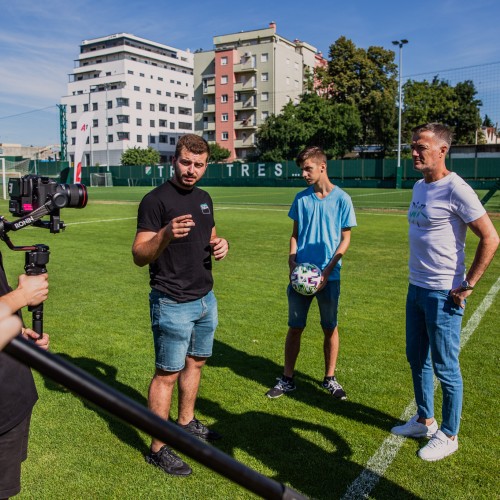 210142960_1916653575157064_3579877380474493486_n