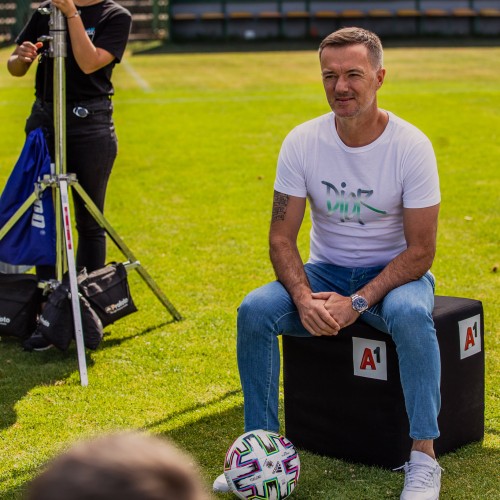 211105585_1916653835157038_5297629244802893336_n