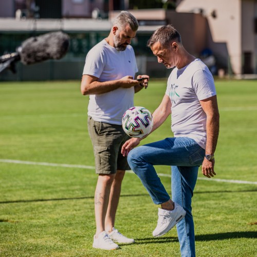 211576727_1916653771823711_8049966210914156914_n