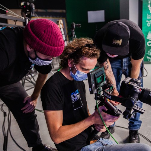 242780545_1979085642247190_3378187419168418014_n