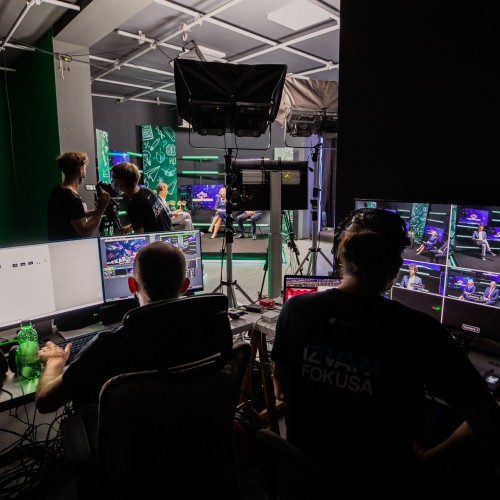 242951538_1979085862247168_2785128666108365316_n