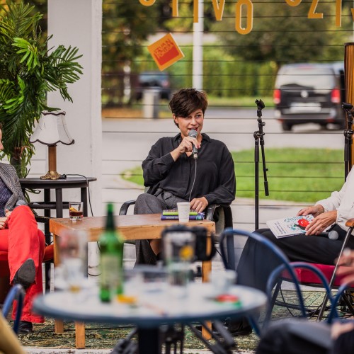 245053194_1991826177639803_3232123445678231930_n